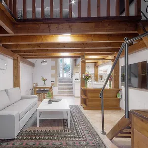 Right House - Small Garden In Old Town - Historical Castle District Cagliari